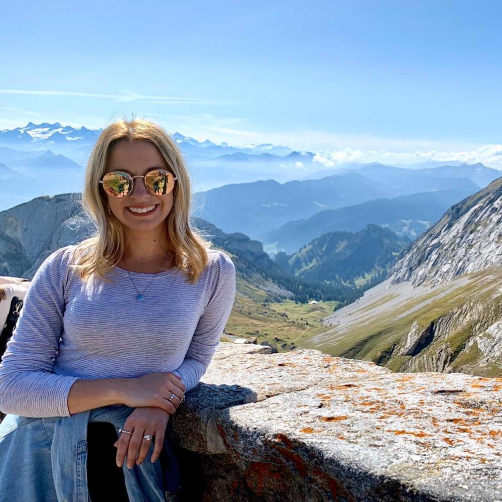 Meet your Posher, Katie